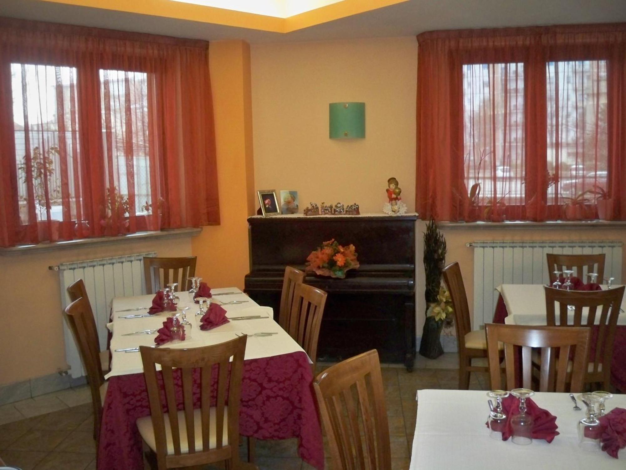 Albergo Corradetti Castel Di Sangro Zewnętrze zdjęcie