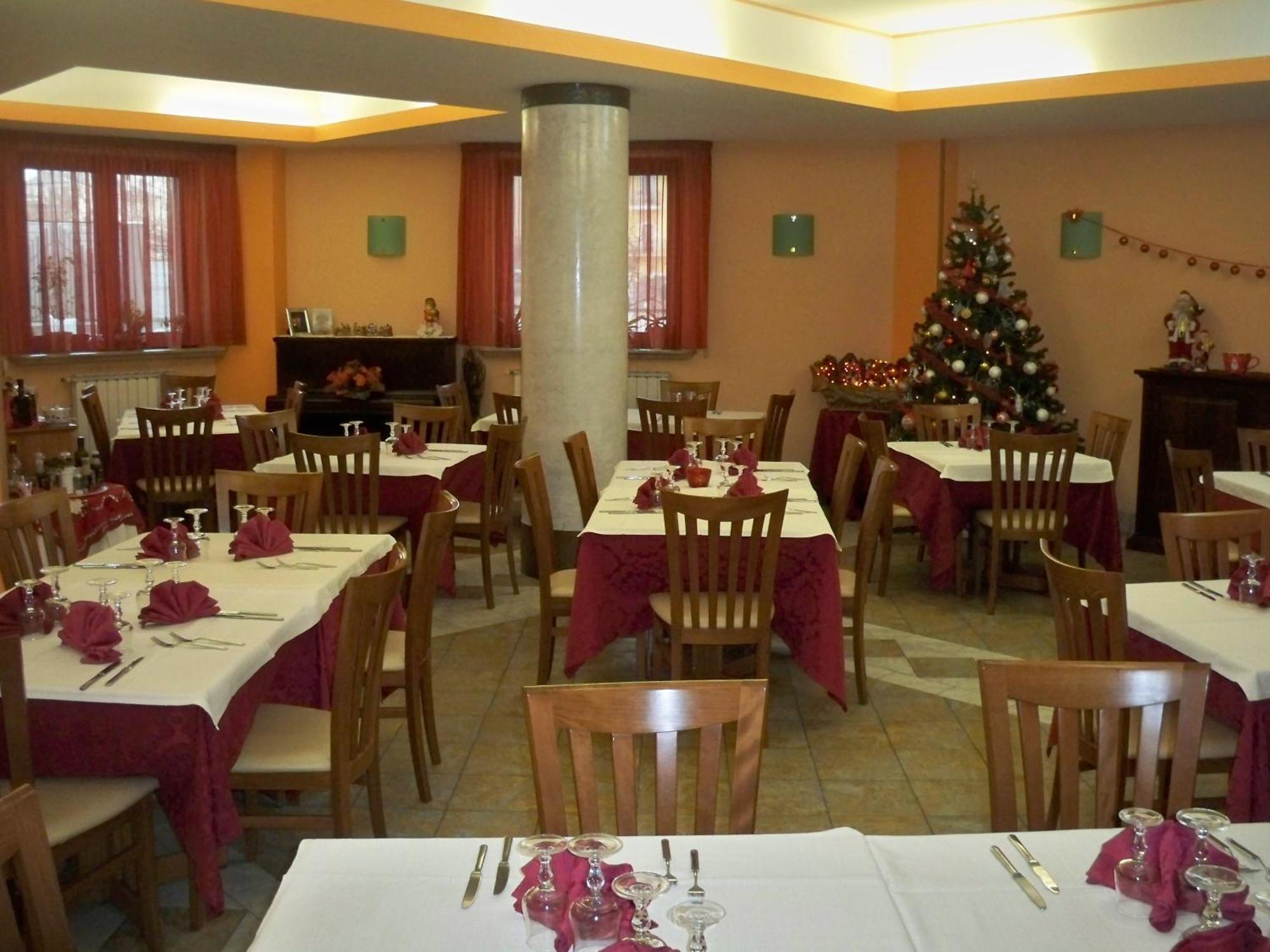 Albergo Corradetti Castel Di Sangro Zewnętrze zdjęcie